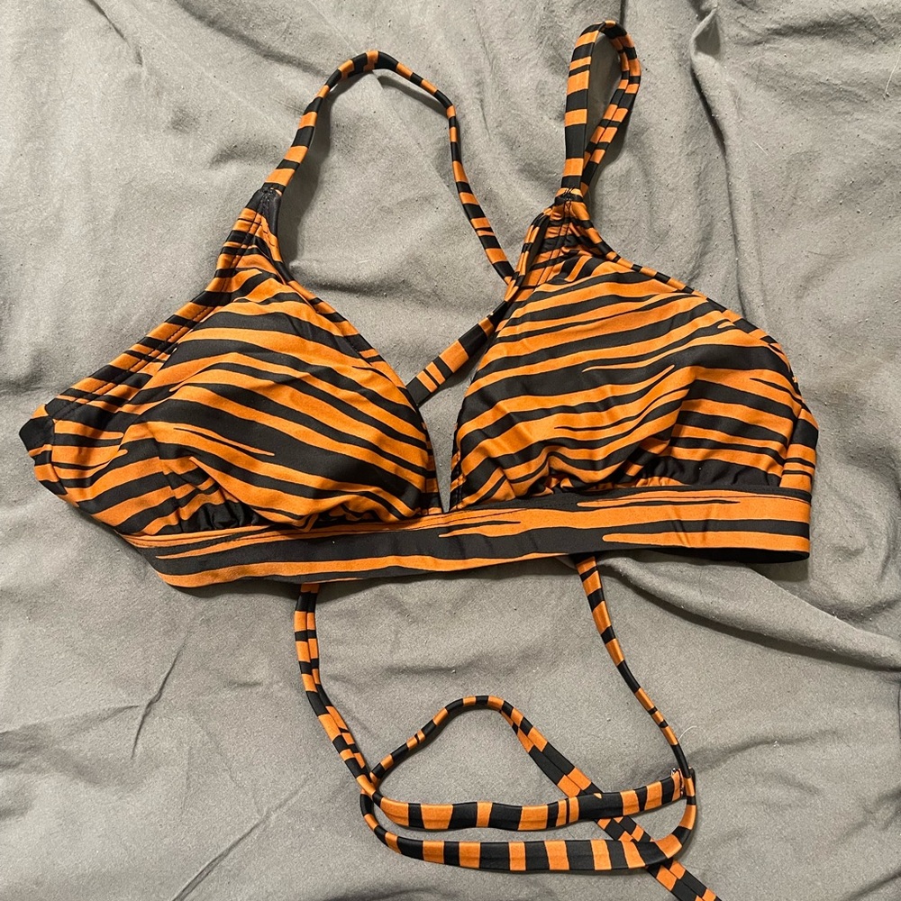 Bikini top